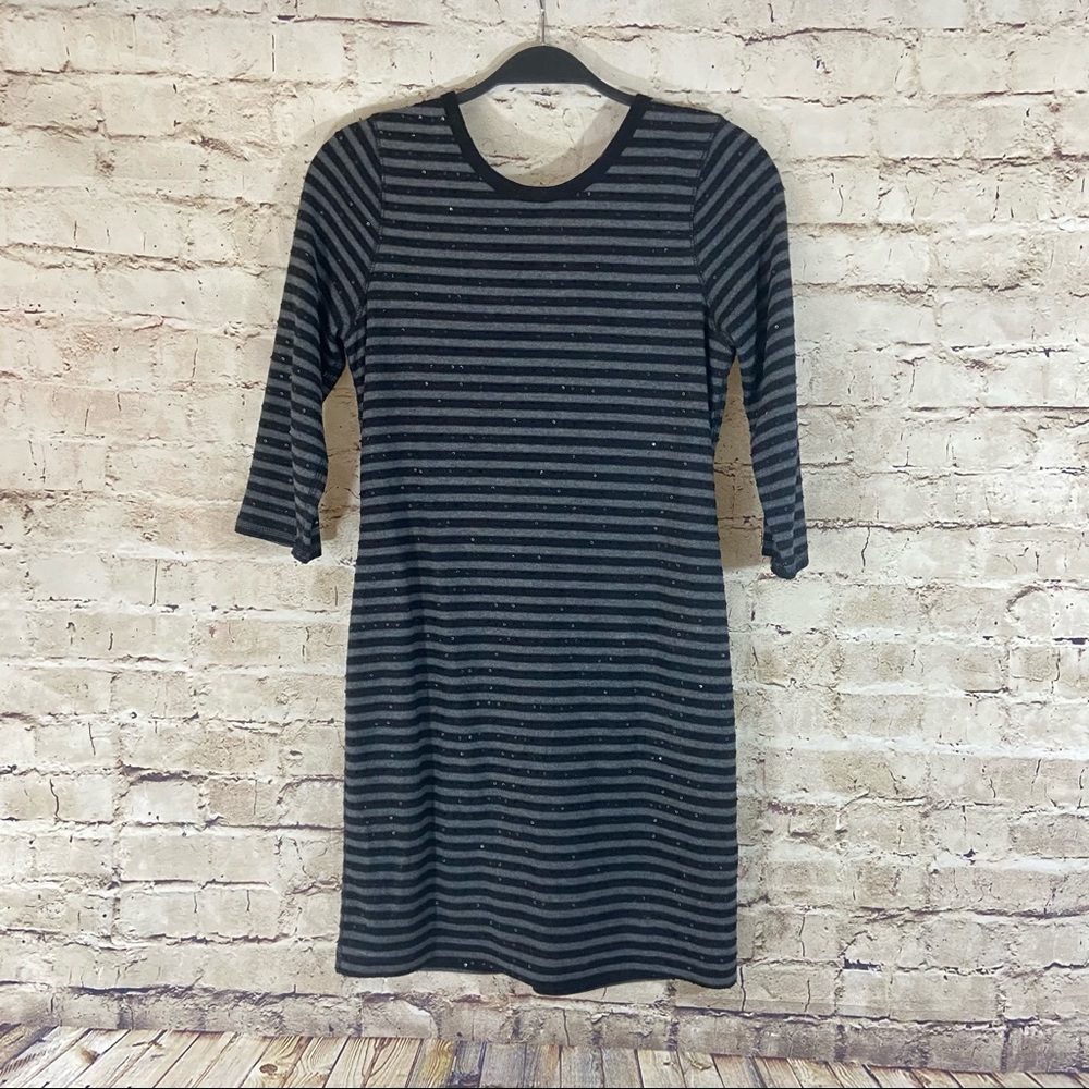 Express black gray 3/4 sleeve dress size medium